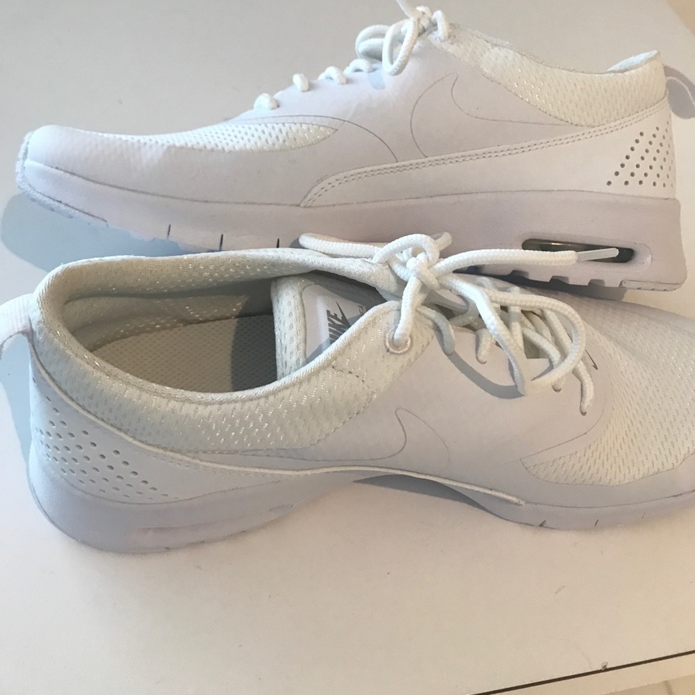 Never Worn Nike Air Max Thea
